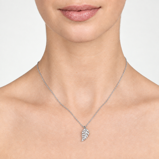 Leafy silver pendant on the colourised model