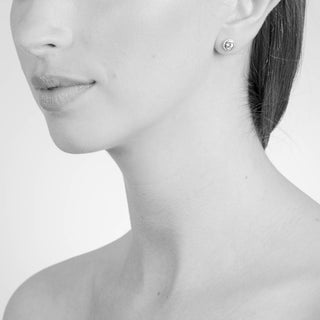 Model Bree Solitaire Earrings